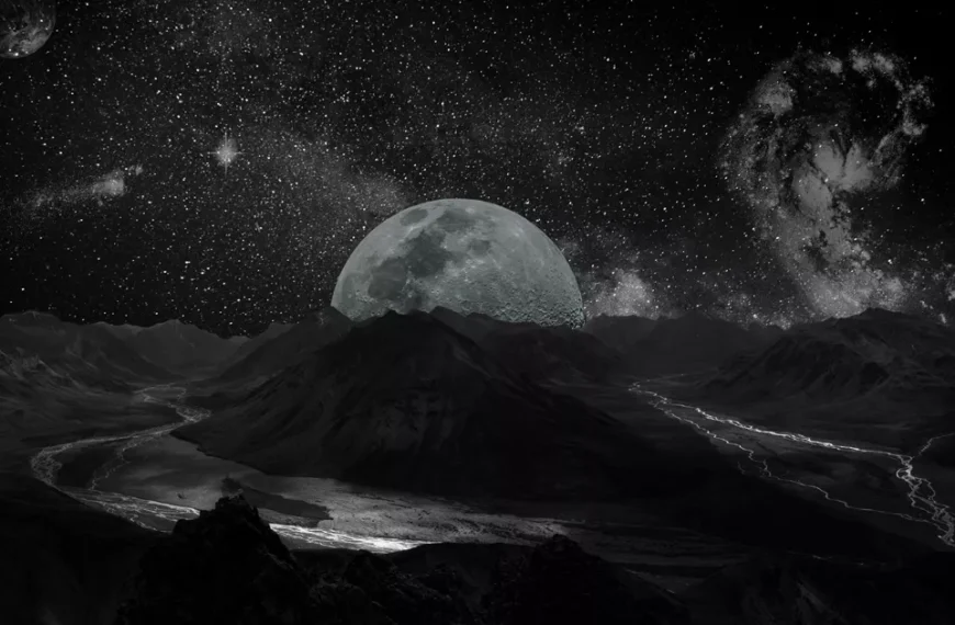 ہنگامہ خیز مہینہ