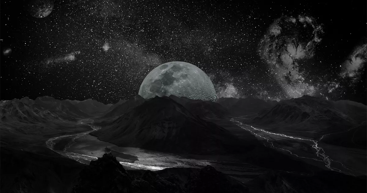 ہنگامہ خیز مہینہ